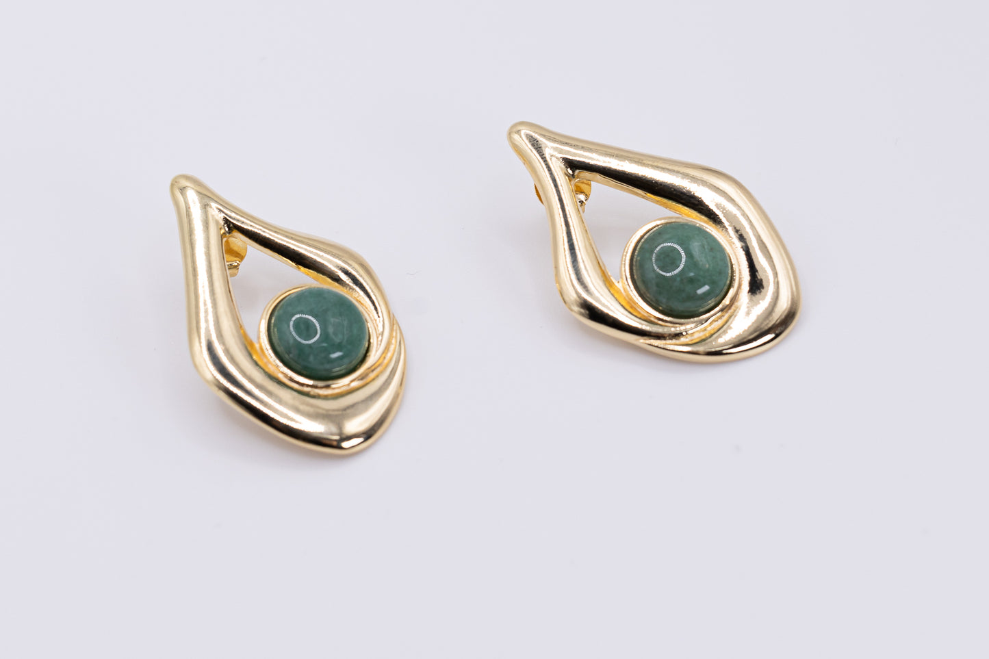 Orecchino pietra cabochon